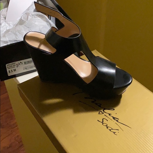 Black Wedges - Picture 3 of 7